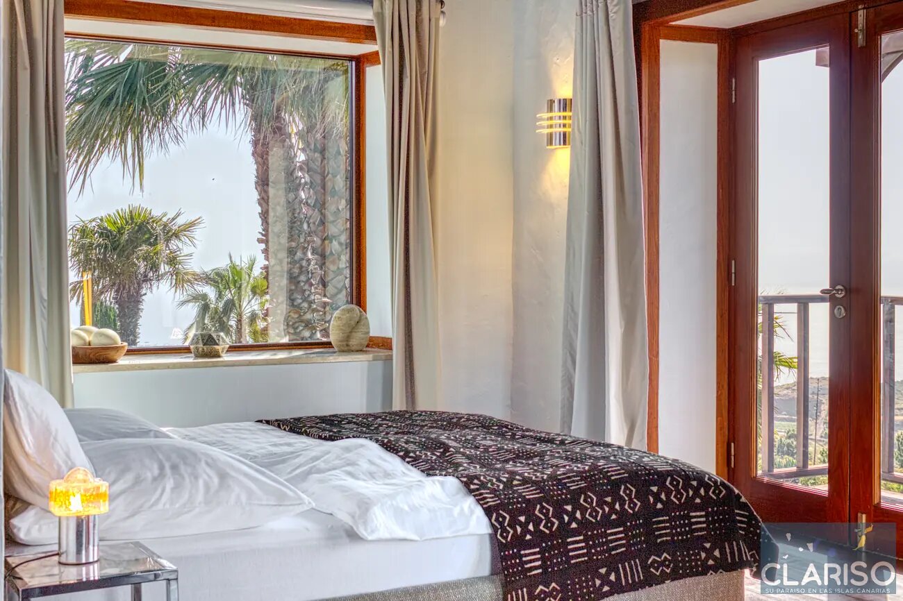 Villa Botanico: Exklusives Herrenhaus mit Skulpturen, Gartenteich und inklusive Pool auf 20.000 m² in Puntagorda auf La Palma