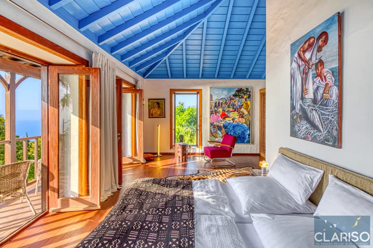Villa Botanico: Exklusives Herrenhaus mit Skulpturen, Gartenteich und inklusive Pool auf 20.000 m² in Puntagorda auf La Palma