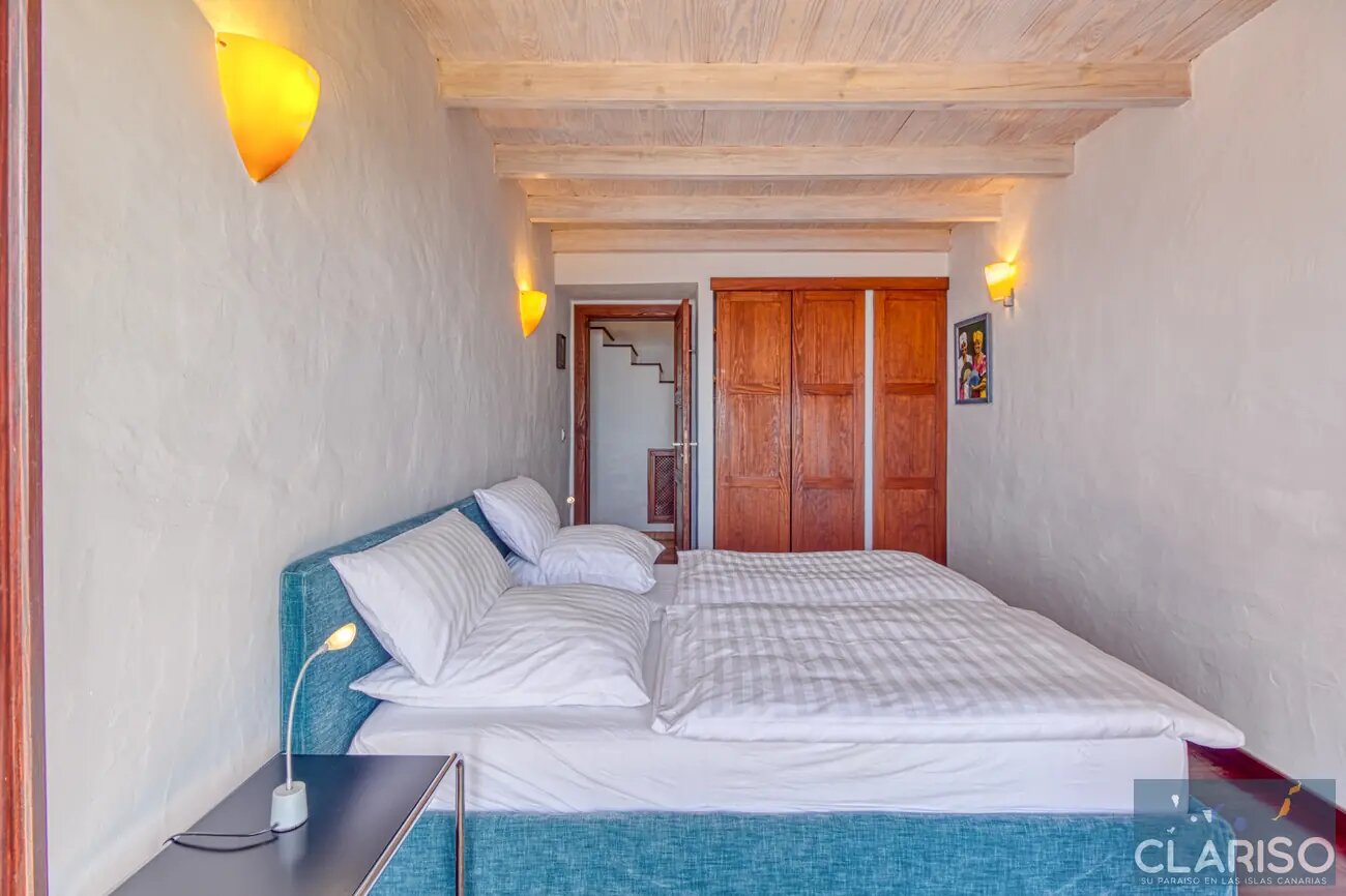 Villa Botanico: Exklusives Herrenhaus mit Skulpturen, Gartenteich und inklusive Pool auf 20.000 m² in Puntagorda auf La Palma