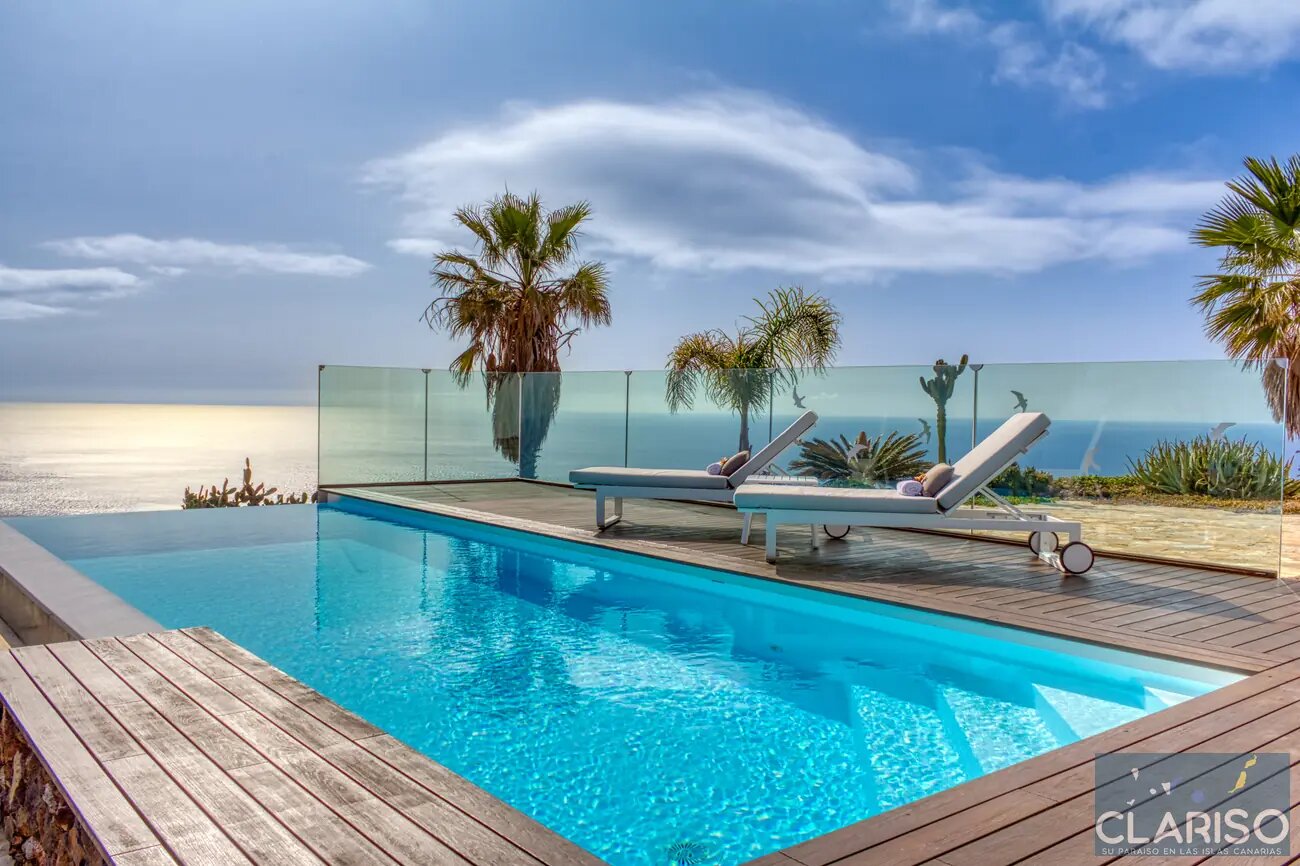 Villa Perla del Mar: Luxusvilla mit Fußbodenheizung und Infinity-Salzwasserpool an der Steilküste von Puntagorda auf La Palma
