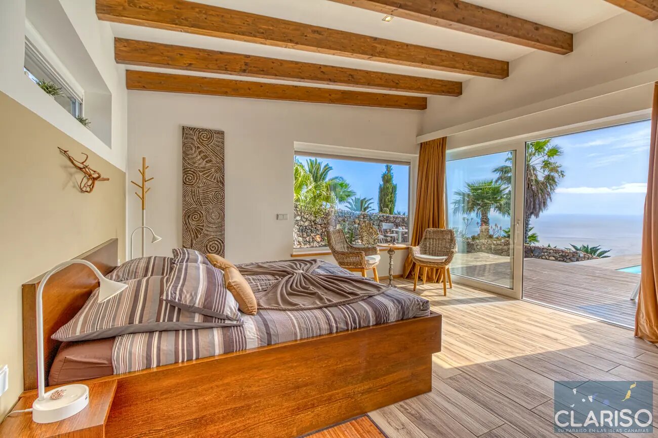 Villa Perla del Mar: Luxusvilla mit Fußbodenheizung und Infinity-Salzwasserpool an der Steilküste von Puntagorda auf La Palma