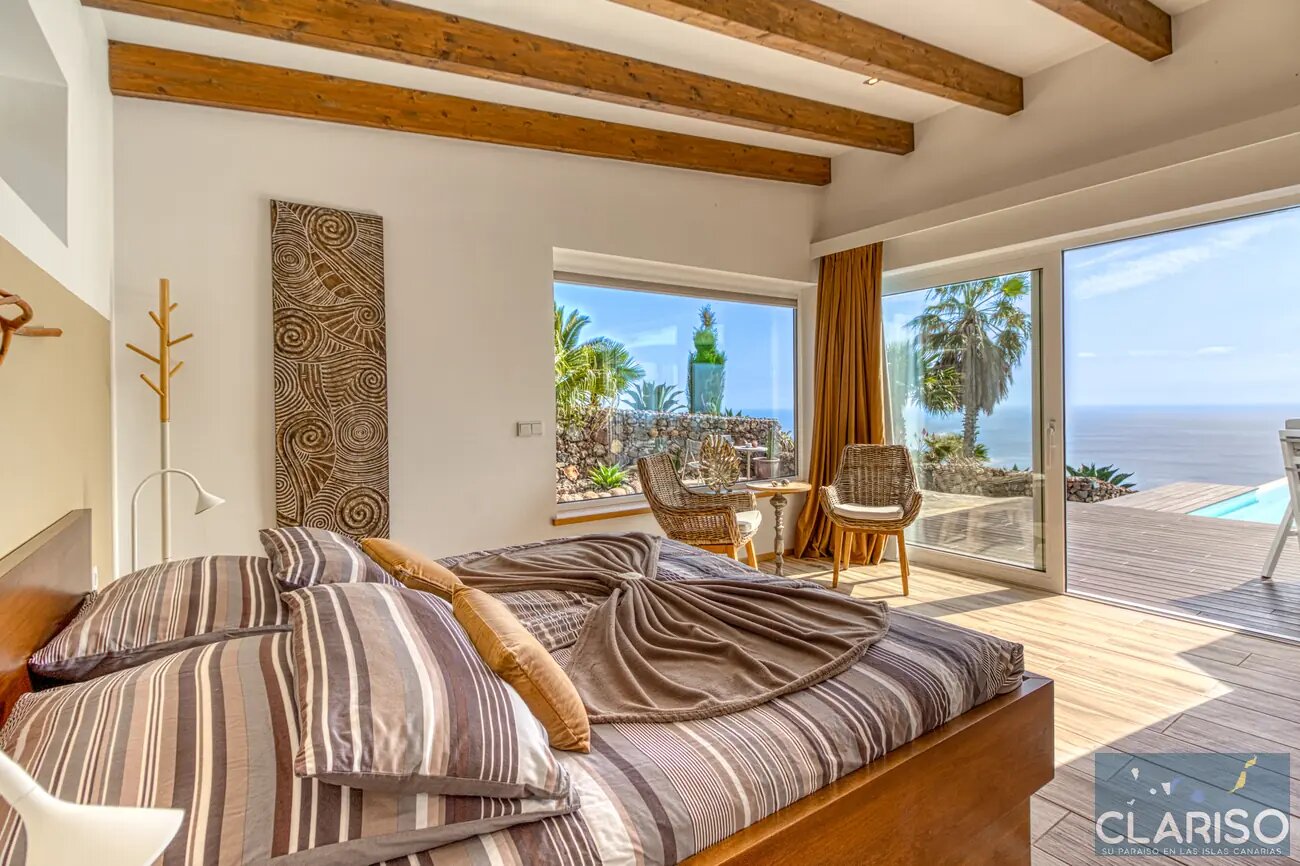 Villa Perla del Mar: Luxusvilla mit Fußbodenheizung und Infinity-Salzwasserpool an der Steilküste von Puntagorda auf La Palma