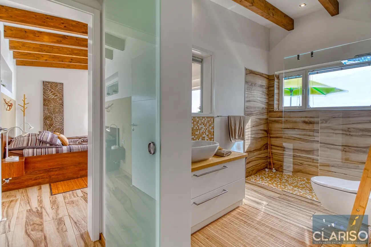 Villa Perla del Mar: Luxusvilla mit Fußbodenheizung und Infinity-Salzwasserpool an der Steilküste von Puntagorda auf La Palma