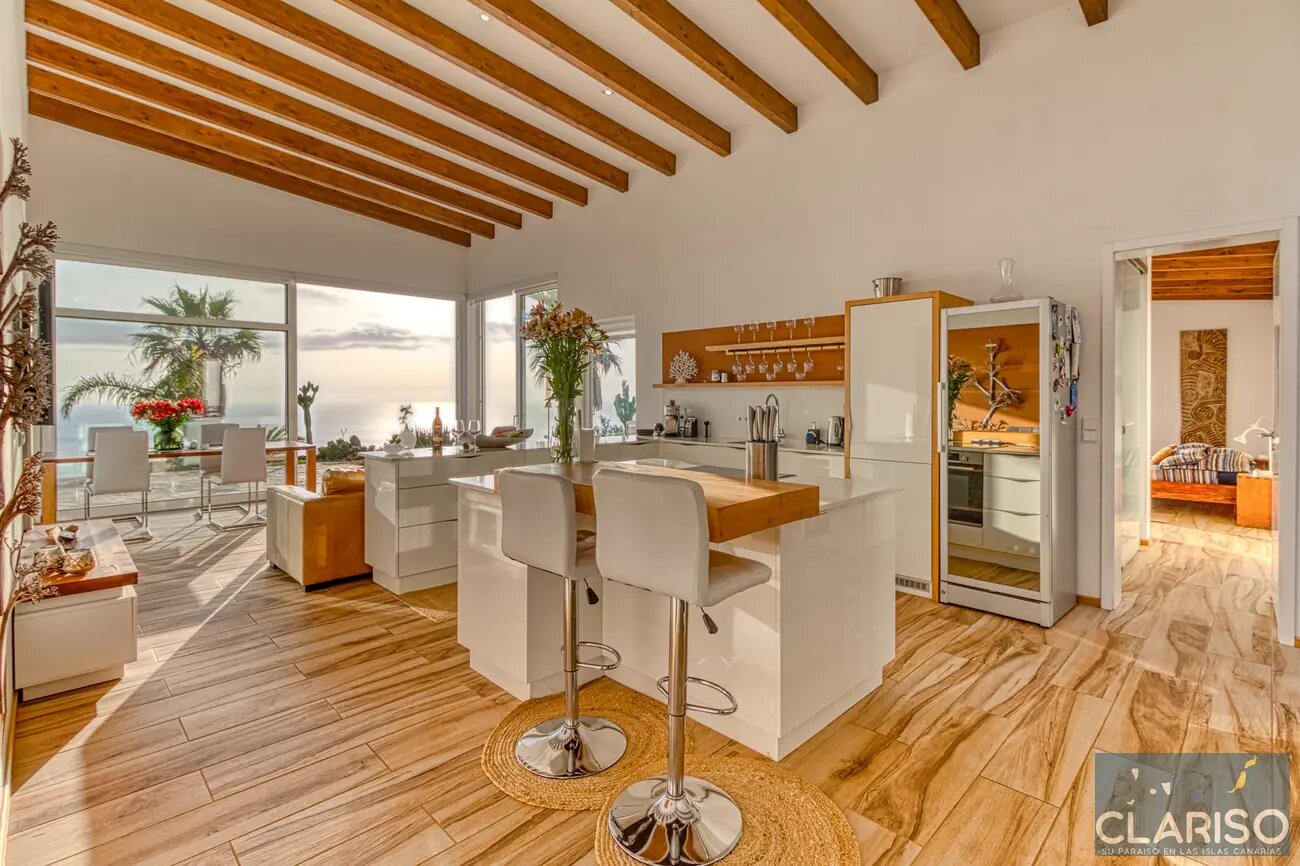 Villa Perla del Mar: Luxusvilla mit Fußbodenheizung und Infinity-Salzwasserpool an der Steilküste von Puntagorda auf La Palma