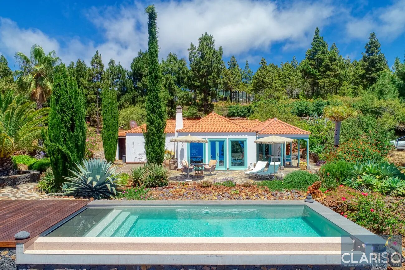 Villa Miramatos: Ferienhaus mit Infinity-Pool und Blick auf Pinien und Mirador Matos in Puntagorda auf La Palma