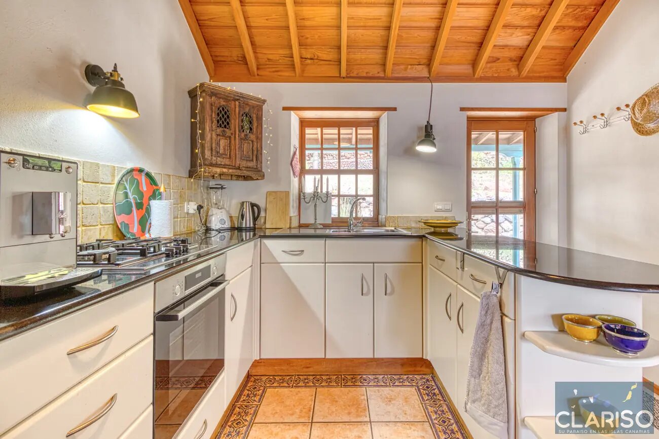 Villa Miramatos: Ferienhaus mit Infinity-Pool und Blick auf Pinien und Mirador Matos in Puntagorda auf La Palma