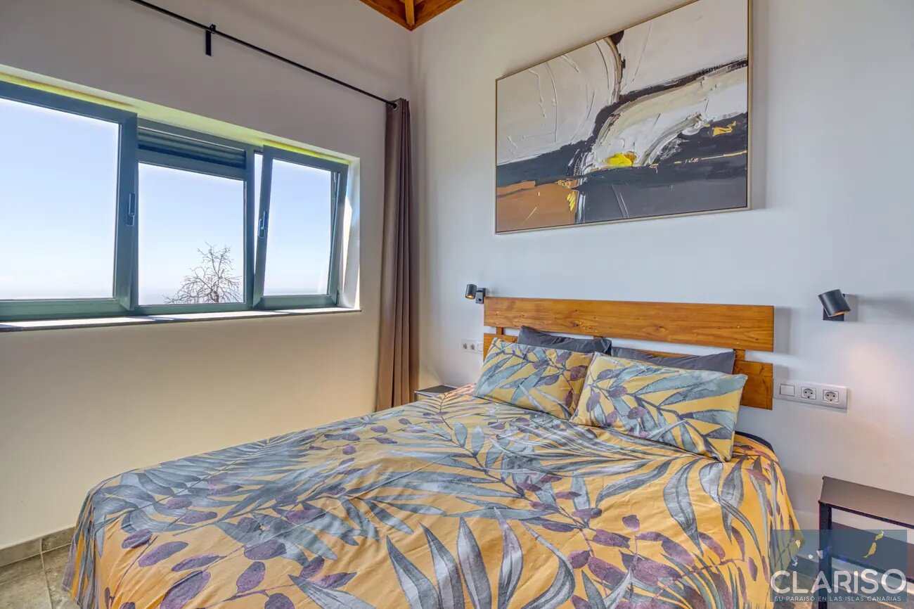 Casa Afuera: Modernes Ferienhaus mit solargeheiztem Infinity-Pool auf garantierten 24–28 °C in Tijarafe auf La Palma
