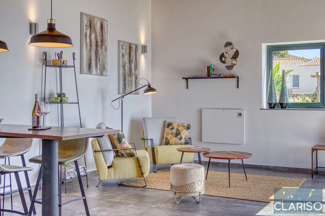 Casa Afuera: Modernes Ferienhaus mit solargeheiztem Infinity-Pool auf garantierten 24–28 °C in Tijarafe auf La Palma