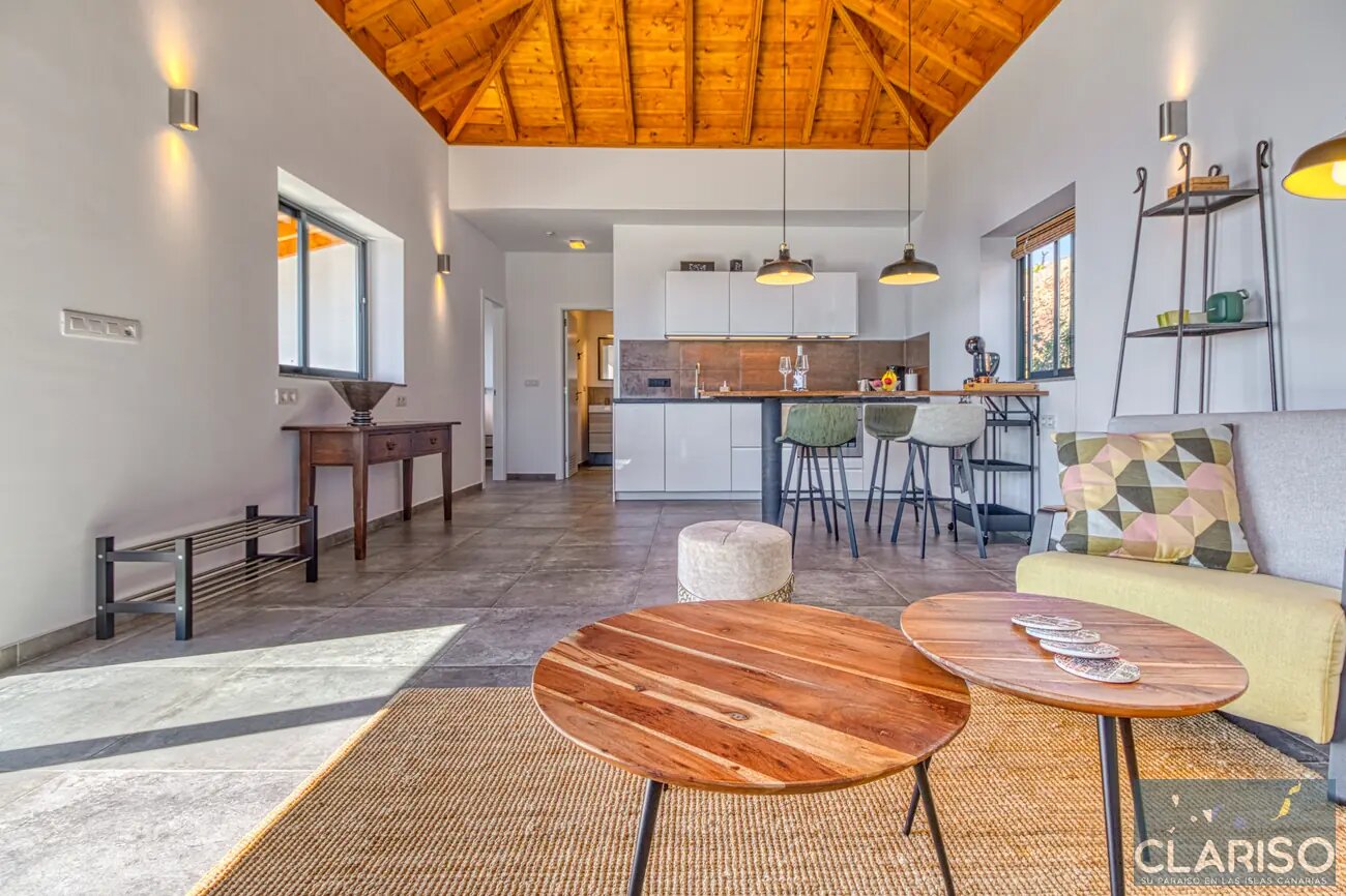 Casa Afuera: Modernes Ferienhaus mit solargeheiztem Infinity-Pool auf garantierten 24–28 °C in Tijarafe auf La Palma