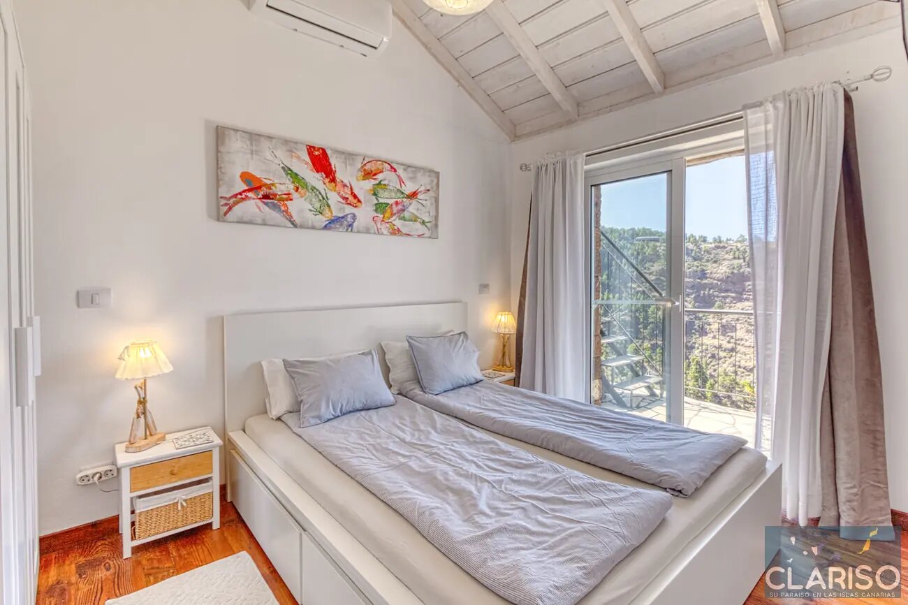 Casa Julia: Ferienhaus direkt am Rand des Barranco de Izcaqua mit Fußbodenheizung in Garafía auf La Palma