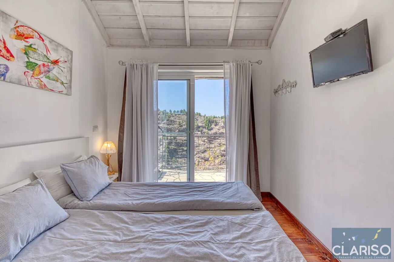 Casa Julia: Ferienhaus direkt am Rand des Barranco de Izcaqua mit Fußbodenheizung in Garafía auf La Palma