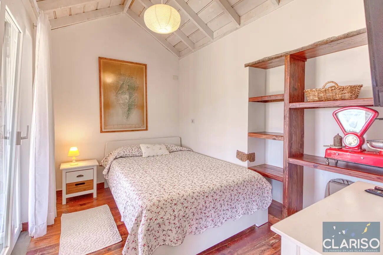 Casa Julia: Ferienhaus direkt am Rand des Barranco de Izcaqua mit Fußbodenheizung in Garafía auf La Palma