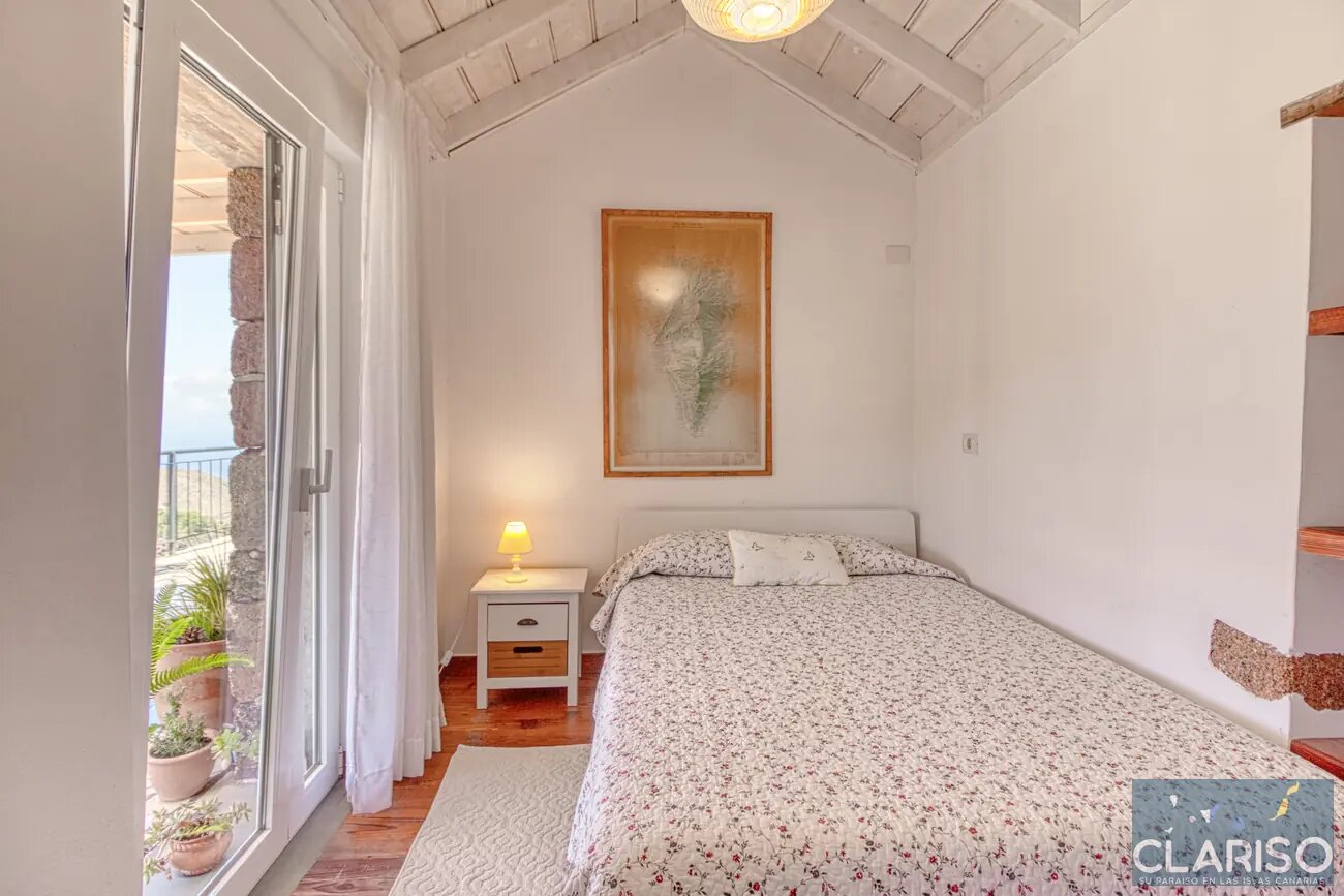 Casa Julia: Ferienhaus direkt am Rand des Barranco de Izcaqua mit Fußbodenheizung in Garafía auf La Palma
