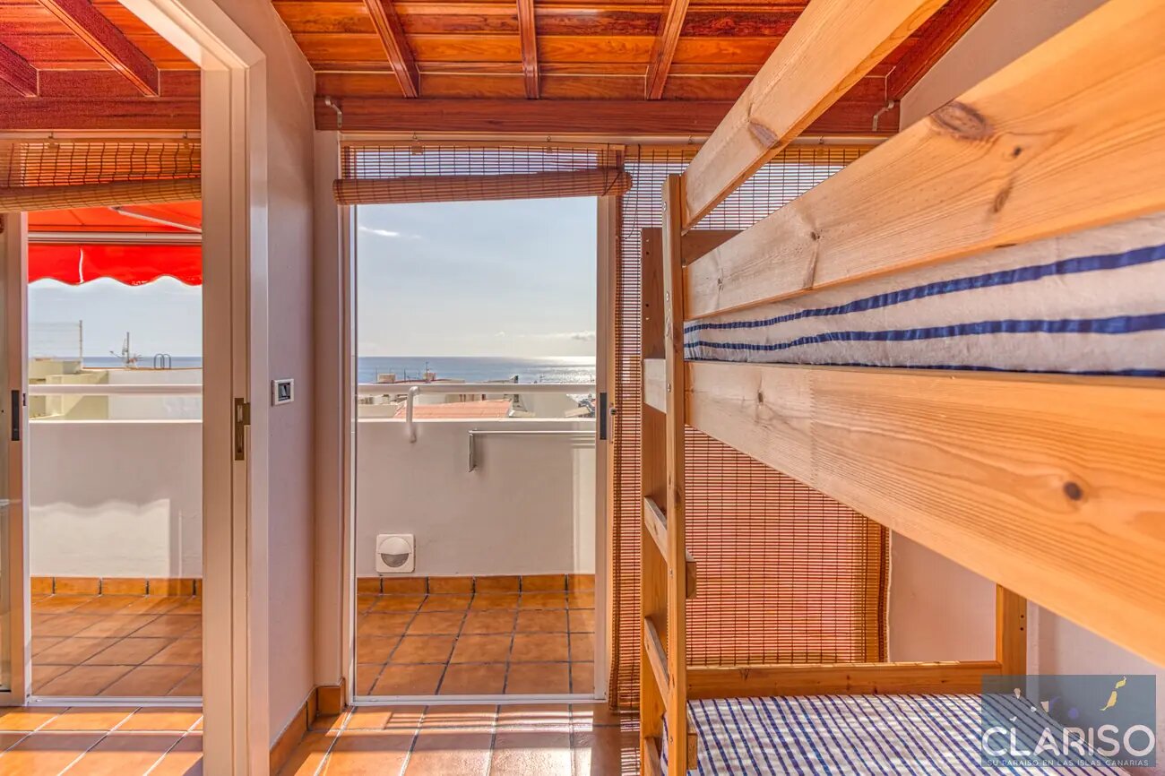 Atico Lua: Dachwohnung im 4. Stock mit zwei Terrassen und Meerblick in Puerto Naos auf La Palma