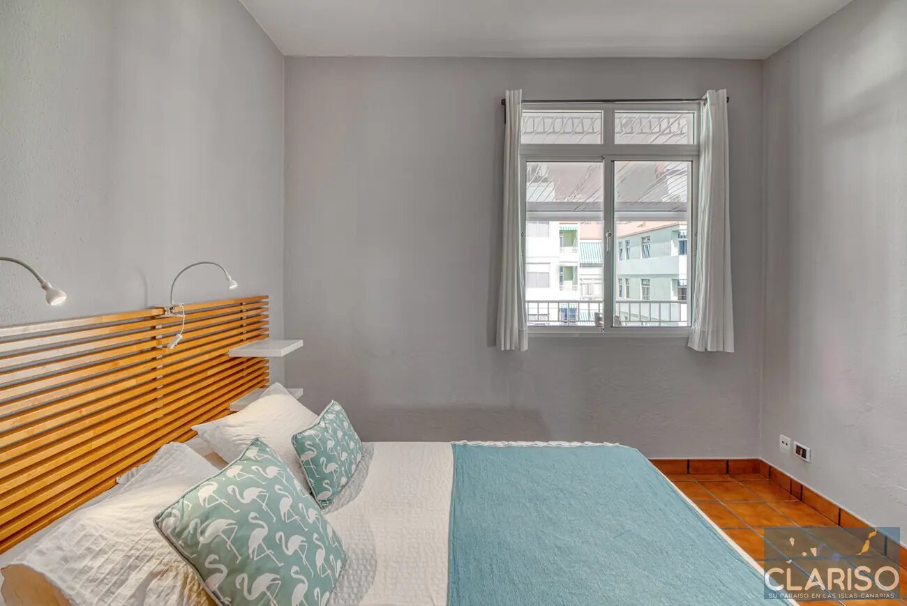 Atico Lua: Dachwohnung im 4. Stock mit zwei Terrassen und Meerblick in Puerto Naos auf La Palma