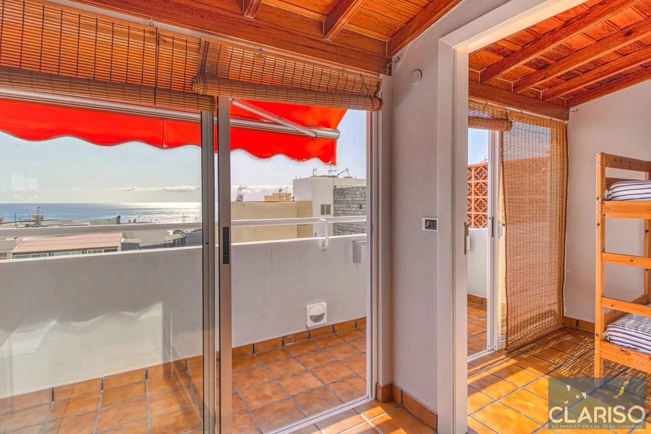 Atico Lua: Dachwohnung im 4. Stock mit zwei Terrassen und Meerblick in Puerto Naos auf La Palma