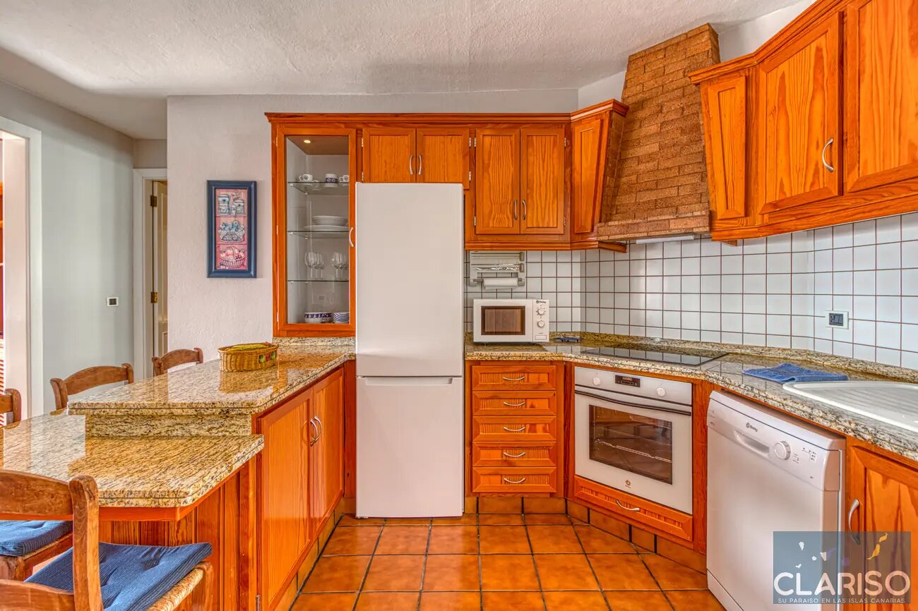 Atico Lua: Dachwohnung im 4. Stock mit zwei Terrassen und Meerblick in Puerto Naos auf La Palma