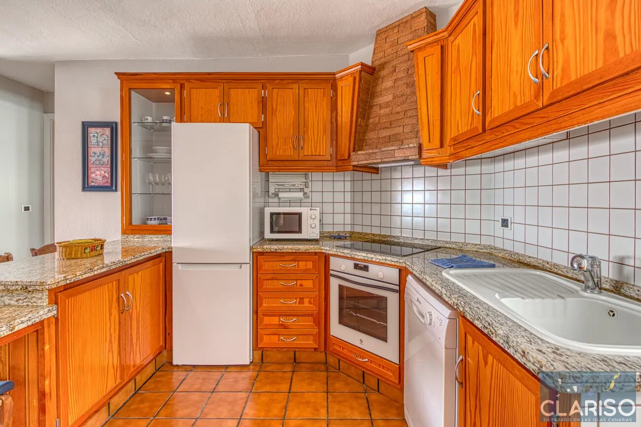 Atico Lua: Dachwohnung im 4. Stock mit zwei Terrassen und Meerblick in Puerto Naos auf La Palma