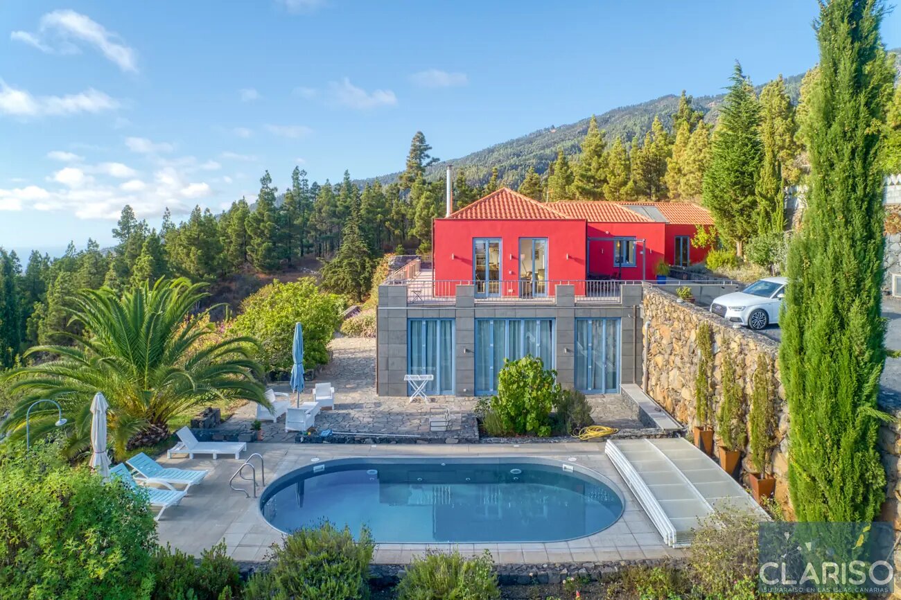 Villa Atlántico: Großzügige Ferienvilla mit inklusive Pool, Sauna mit Ruheraum und Caldeira-Blick in Tijarafe auf La Palma