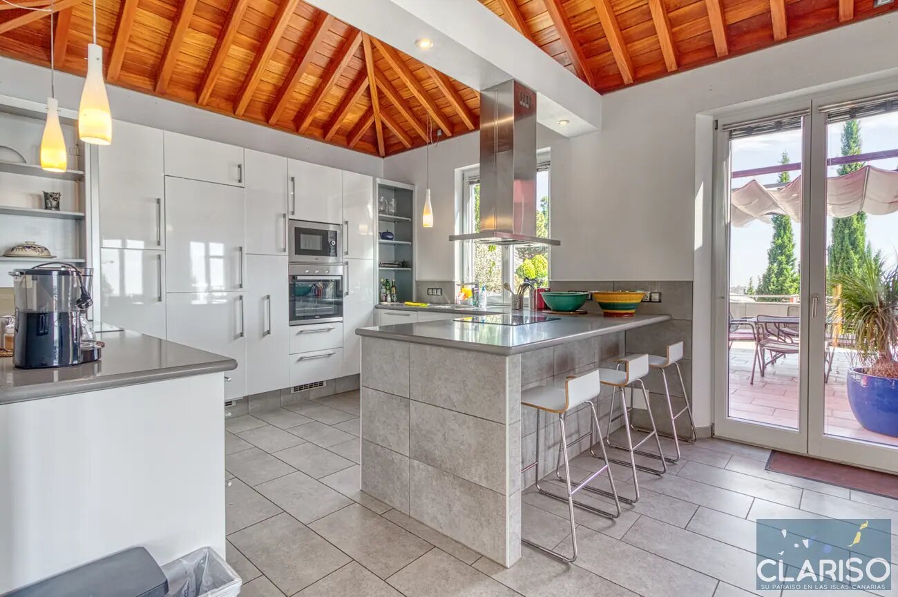 Villa Atlántico: Großzügige Ferienvilla mit inklusive Pool, Sauna mit Ruheraum und Caldeira-Blick in Tijarafe auf La Palma