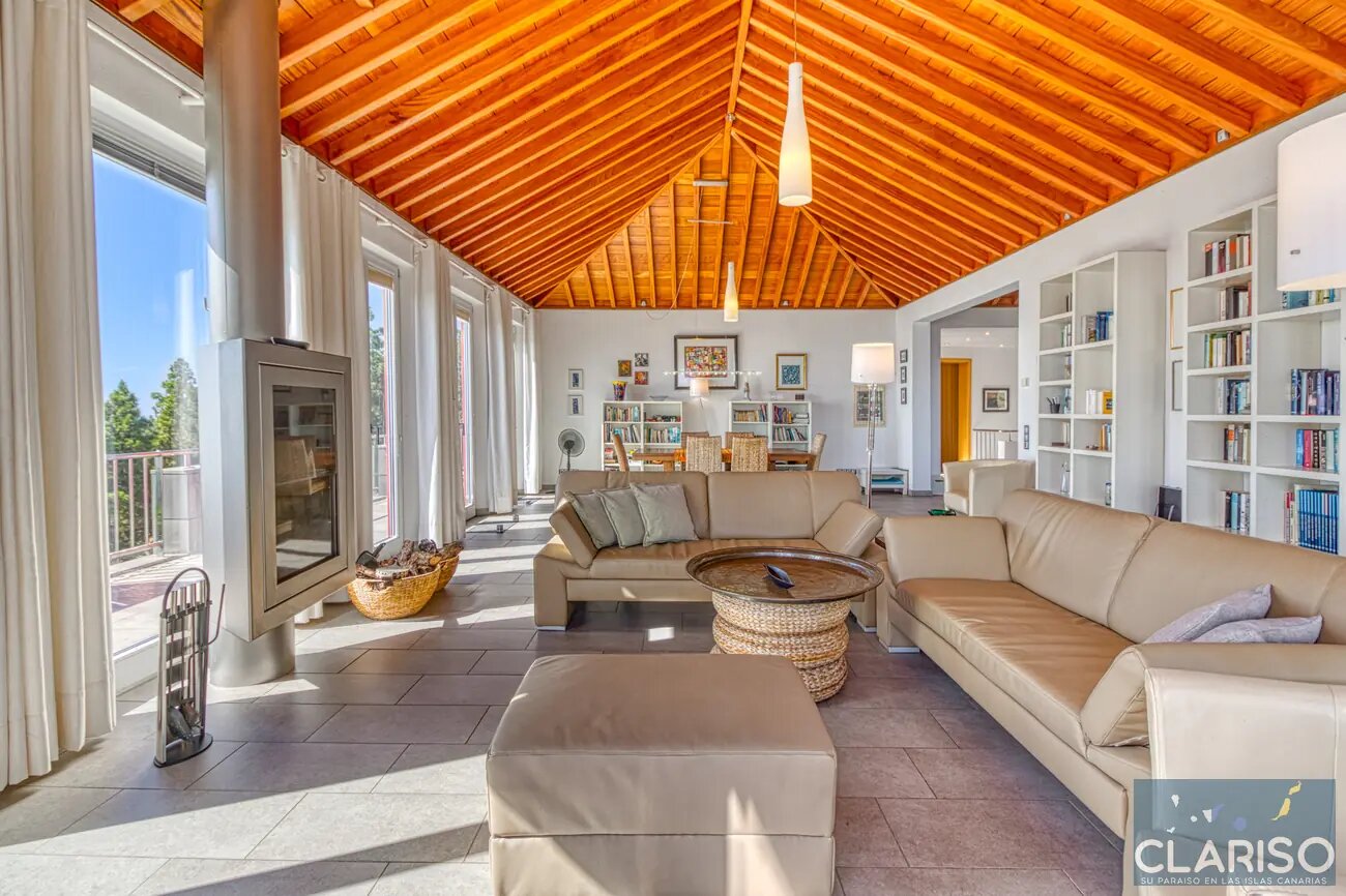 Villa Atlántico: Großzügige Ferienvilla mit inklusive Pool, Sauna mit Ruheraum und Caldeira-Blick in Tijarafe auf La Palma