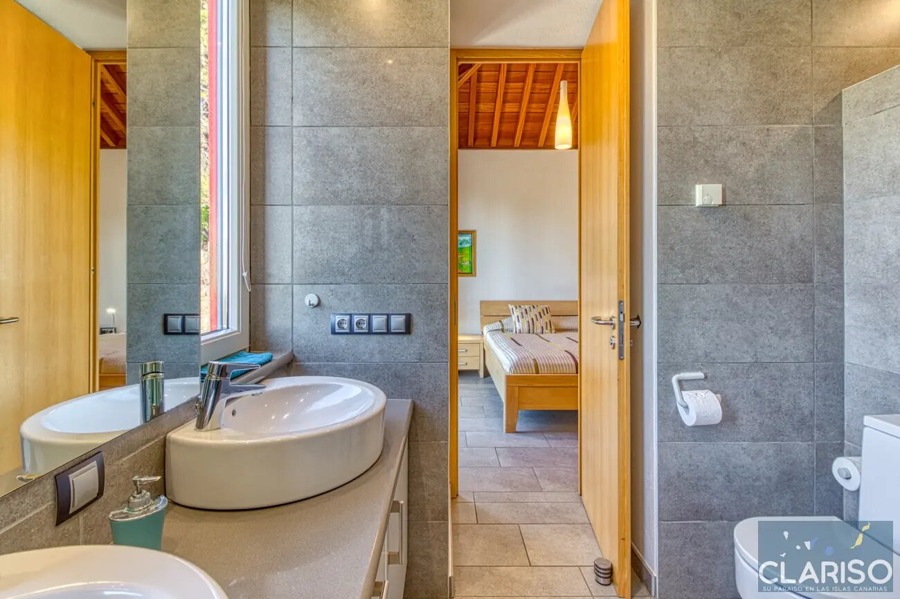 Villa Atlántico: Großzügige Ferienvilla mit inklusive Pool, Sauna mit Ruheraum und Caldeira-Blick in Tijarafe auf La Palma