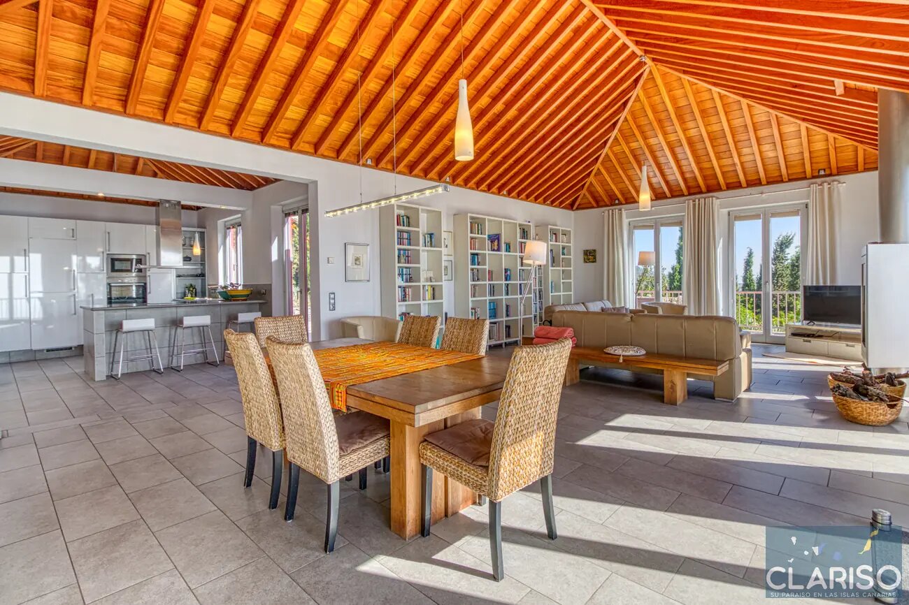 Villa Atlántico: Großzügige Ferienvilla mit inklusive Pool, Sauna mit Ruheraum und Caldeira-Blick in Tijarafe auf La Palma