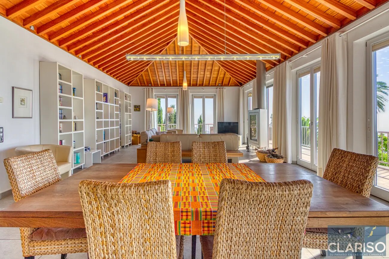 Villa Atlántico: Großzügige Ferienvilla mit inklusive Pool, Sauna mit Ruheraum und Caldeira-Blick in Tijarafe auf La Palma