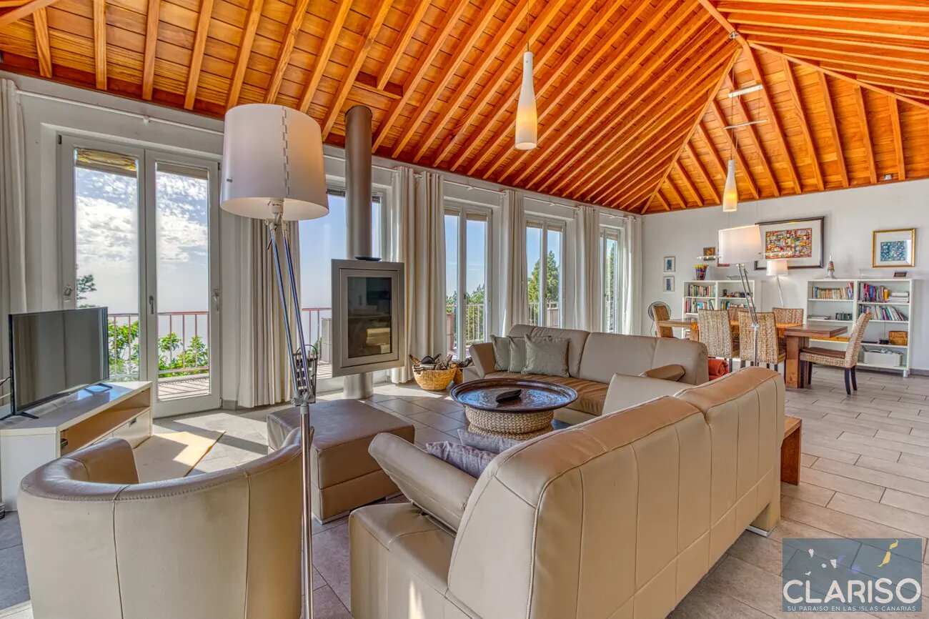 Villa Atlántico: Großzügige Ferienvilla mit inklusive Pool, Sauna mit Ruheraum und Caldeira-Blick in Tijarafe auf La Palma