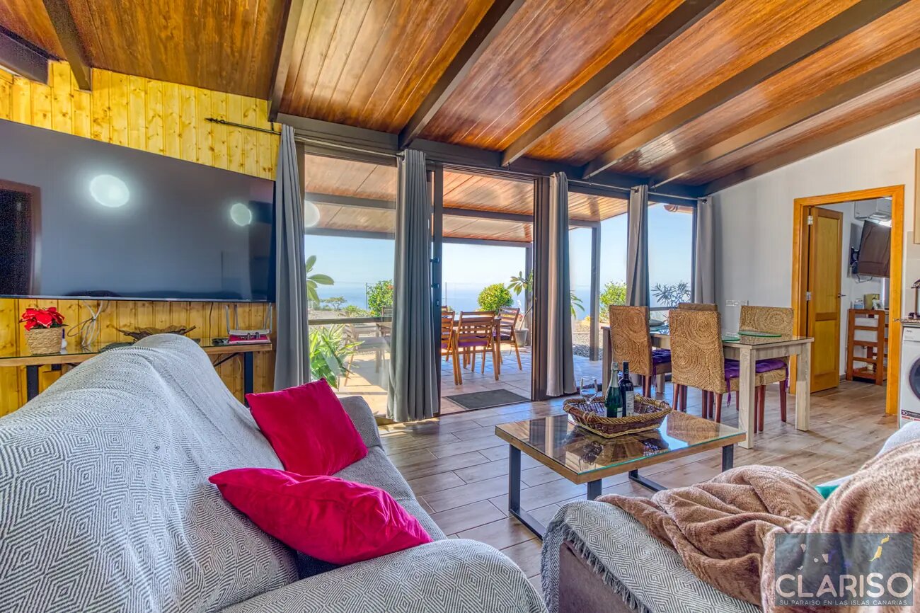 Casa Helios: Ferienhaus mit zwei Pools, Jacuzzi und großem Smart-TV in Puntagorda auf La Palma