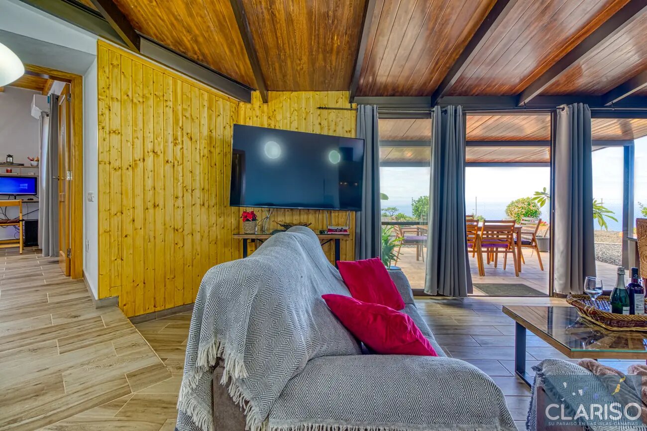 Casa Helios: Ferienhaus mit zwei Pools, Jacuzzi und großem Smart-TV in Puntagorda auf La Palma