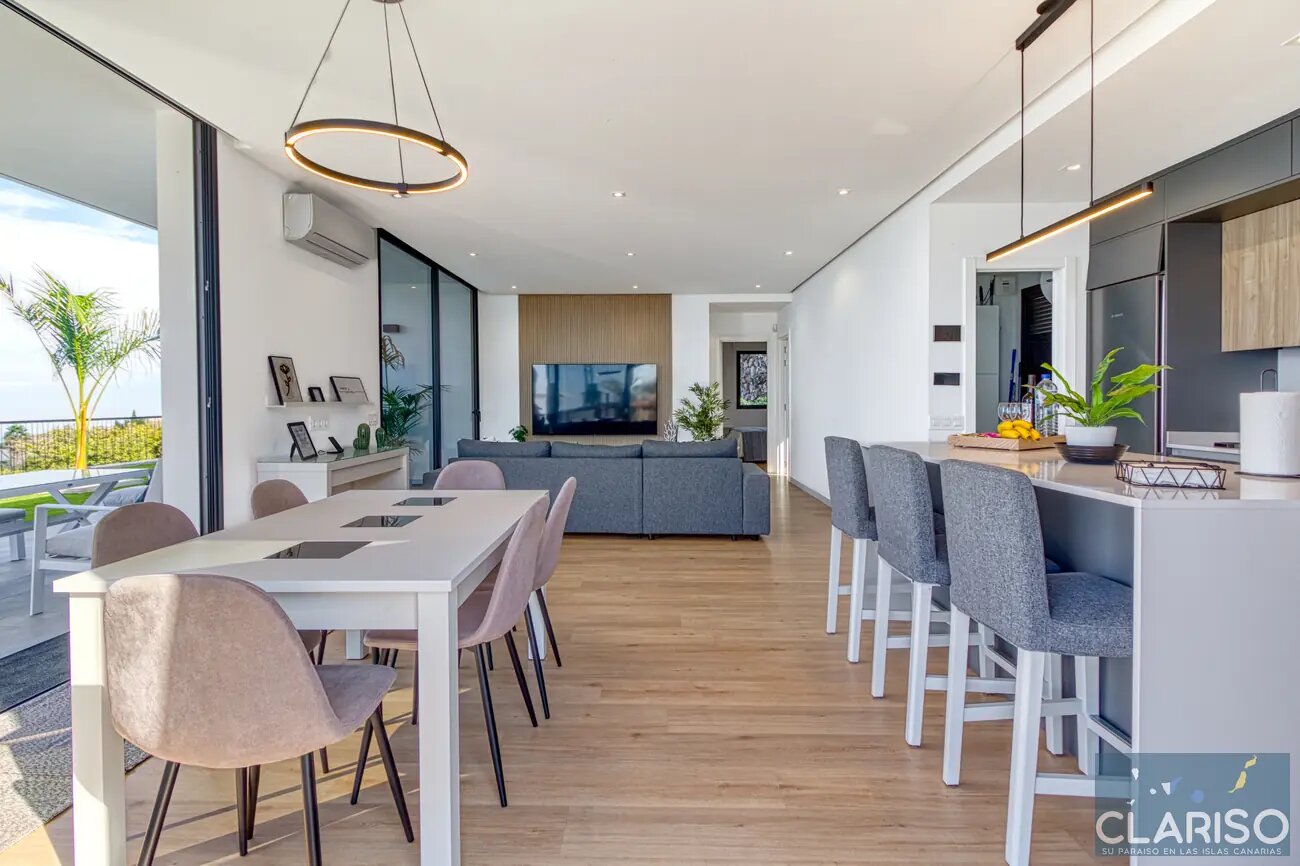 Villa Laina: Skandinavisch inspirierter Neubau mit Starlink-WLAN und inklusive Solarpool in Tijarafe auf La Palma