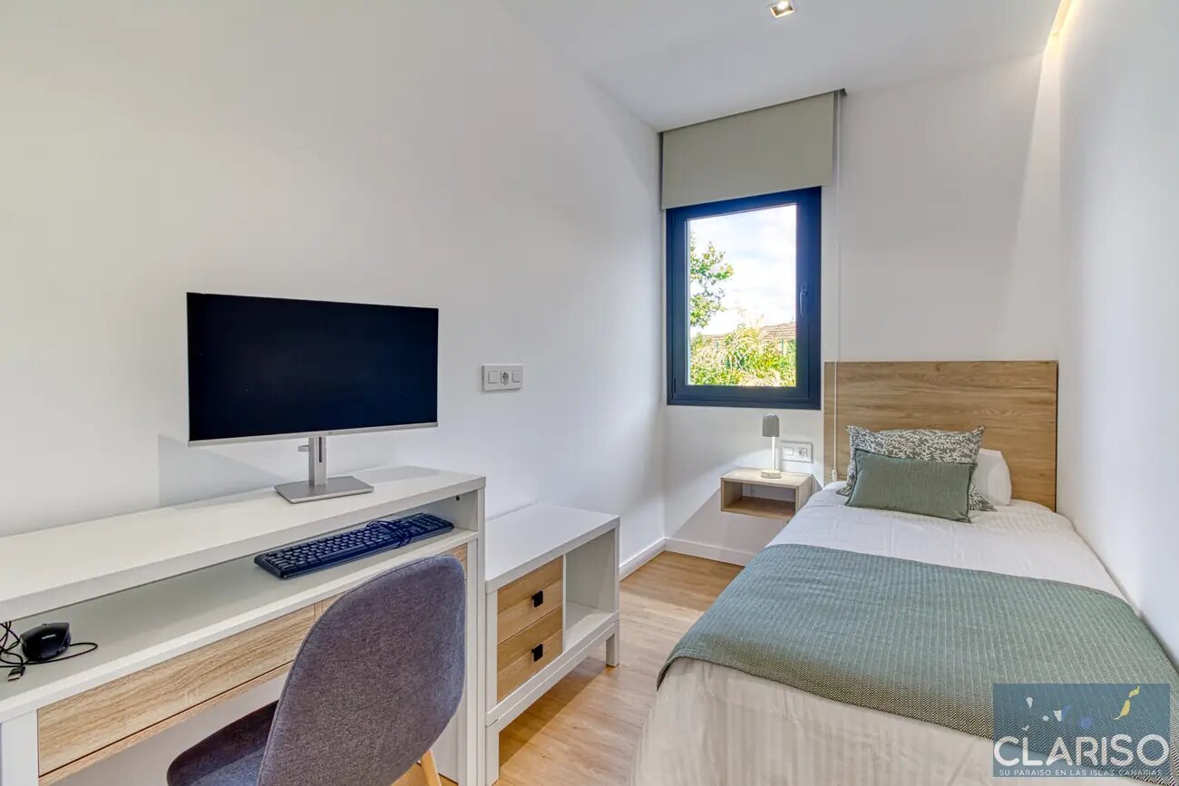 Villa Laina: Skandinavisch inspirierter Neubau mit Starlink-WLAN und inklusive Solarpool in Tijarafe auf La Palma