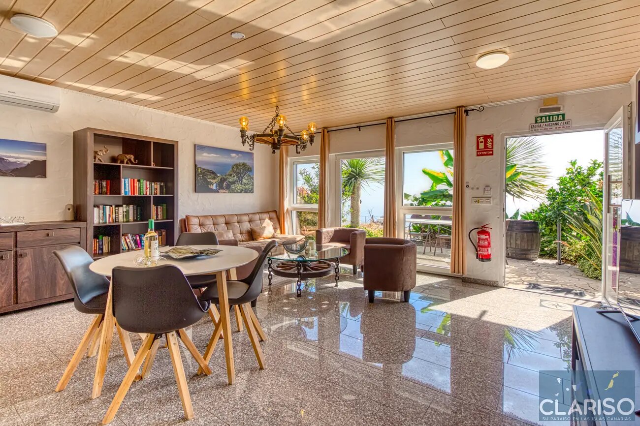 Hotel Rural Los Piratas 3: Großzügiges Apartment mit Pool und Frühstück in Tijarafe auf La Palma