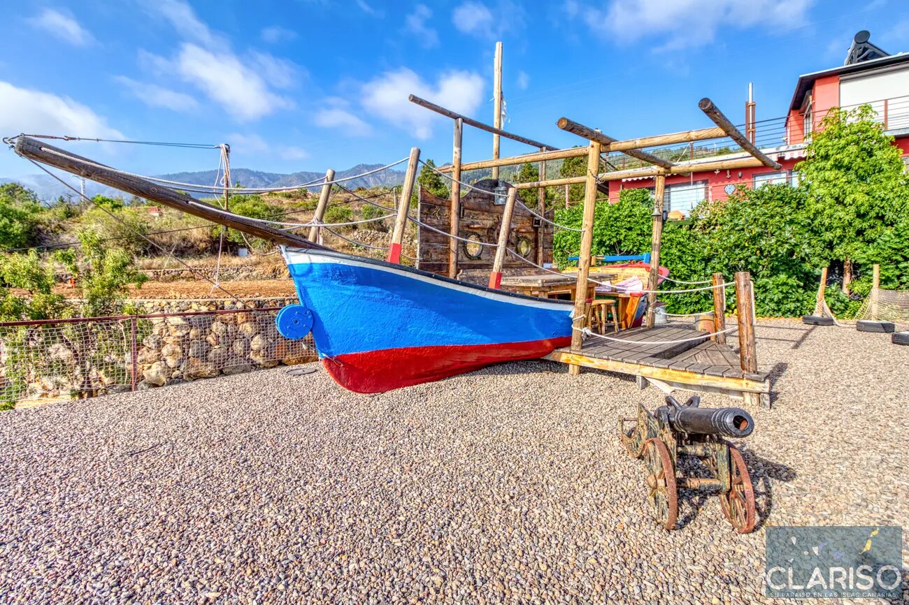 Hotel Rural Los Piratas 3: Großzügiges Apartment mit Pool und Frühstück in Tijarafe auf La Palma