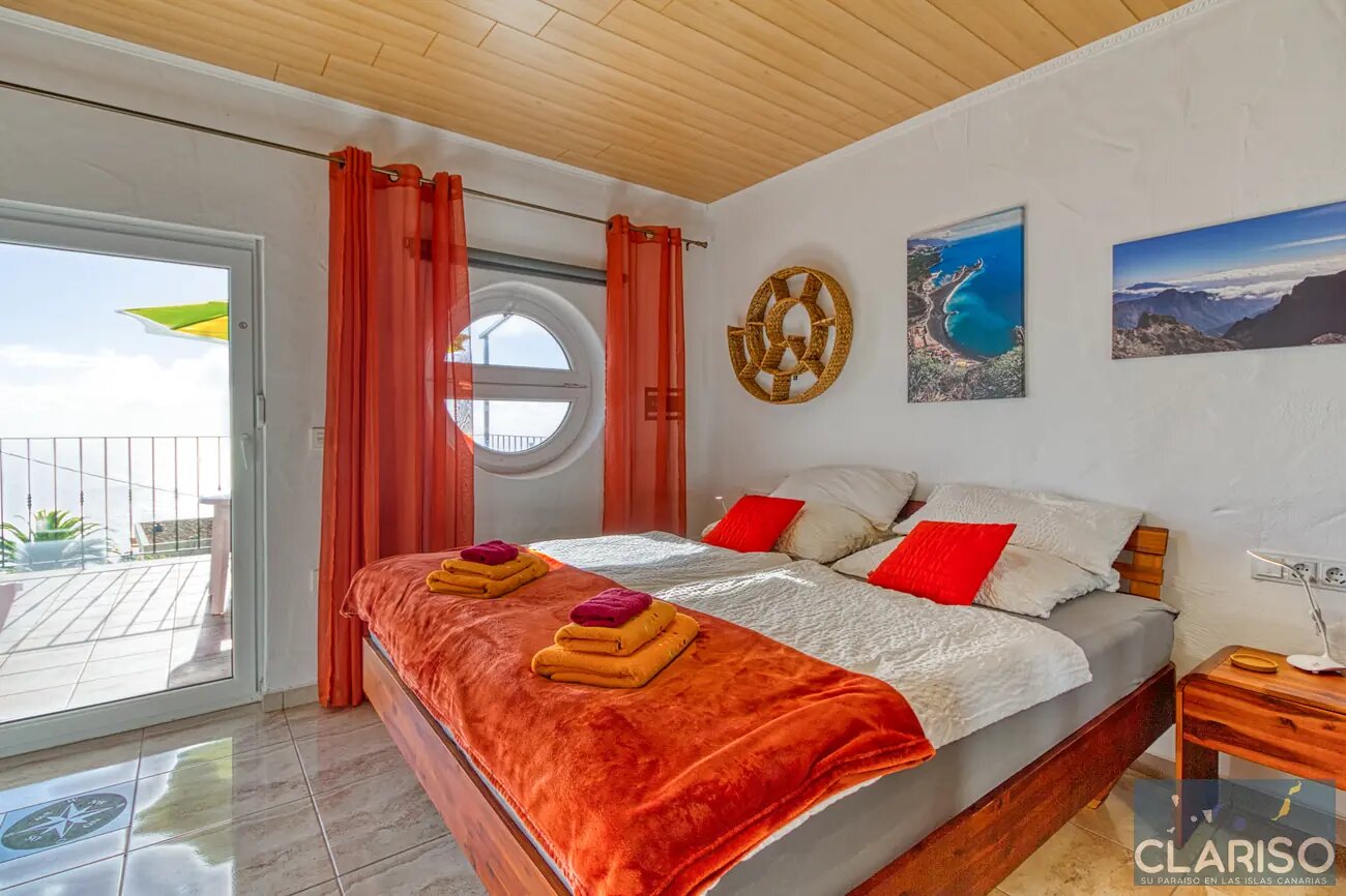 Hotel Rural Los Piratas Roque 5: Doppelzimmer mit Meerblick, Pool und Frühstück in Tijarafe auf La Palma