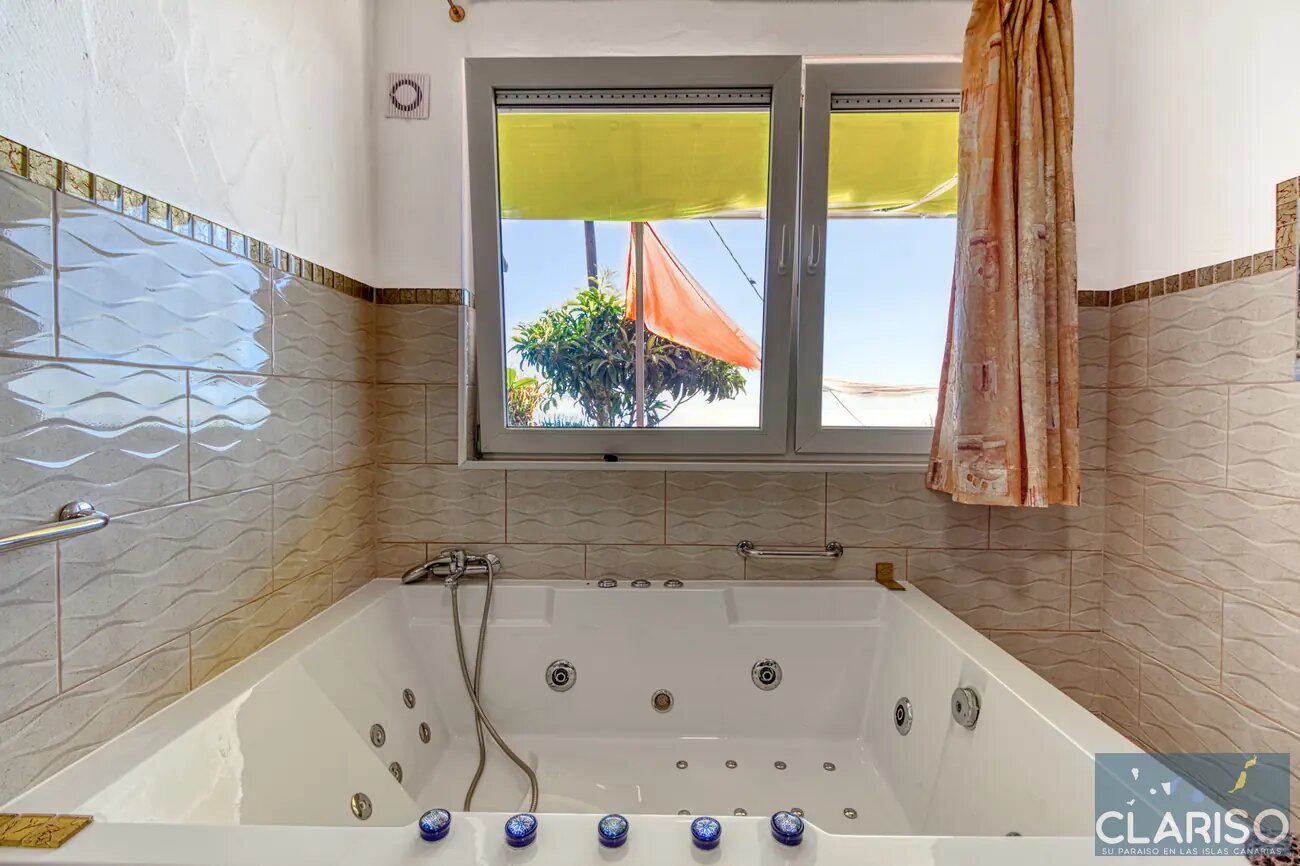 Hotel Rural Los Piratas Indianos 4: Großzügiges Apartment mit Pool und Frühstück in Tijarafe auf La Palma