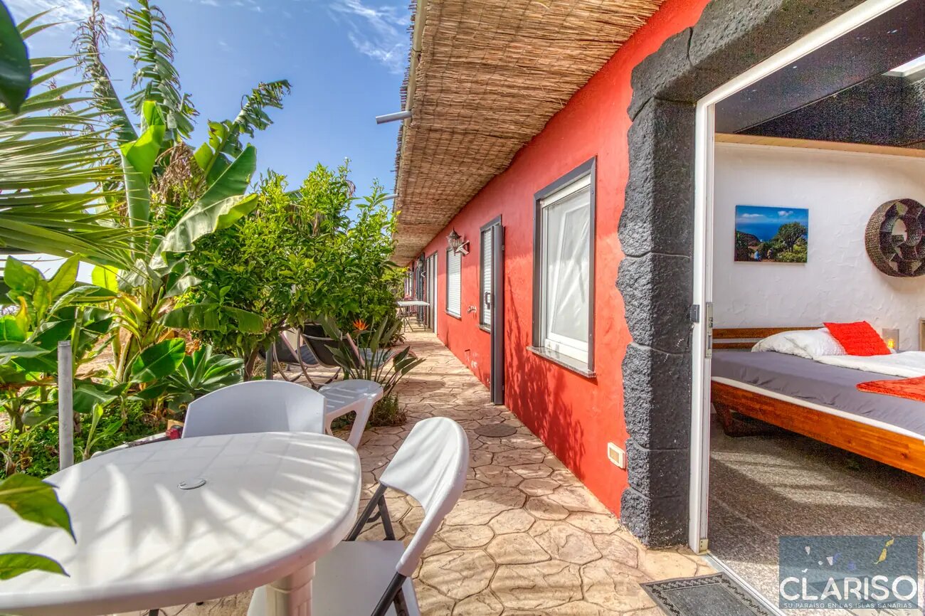 Hotel Rural Los Piratas 4: Kombinierbares Doppelzimmer mit Pool und Frühstück in Tijarafe auf La Palma