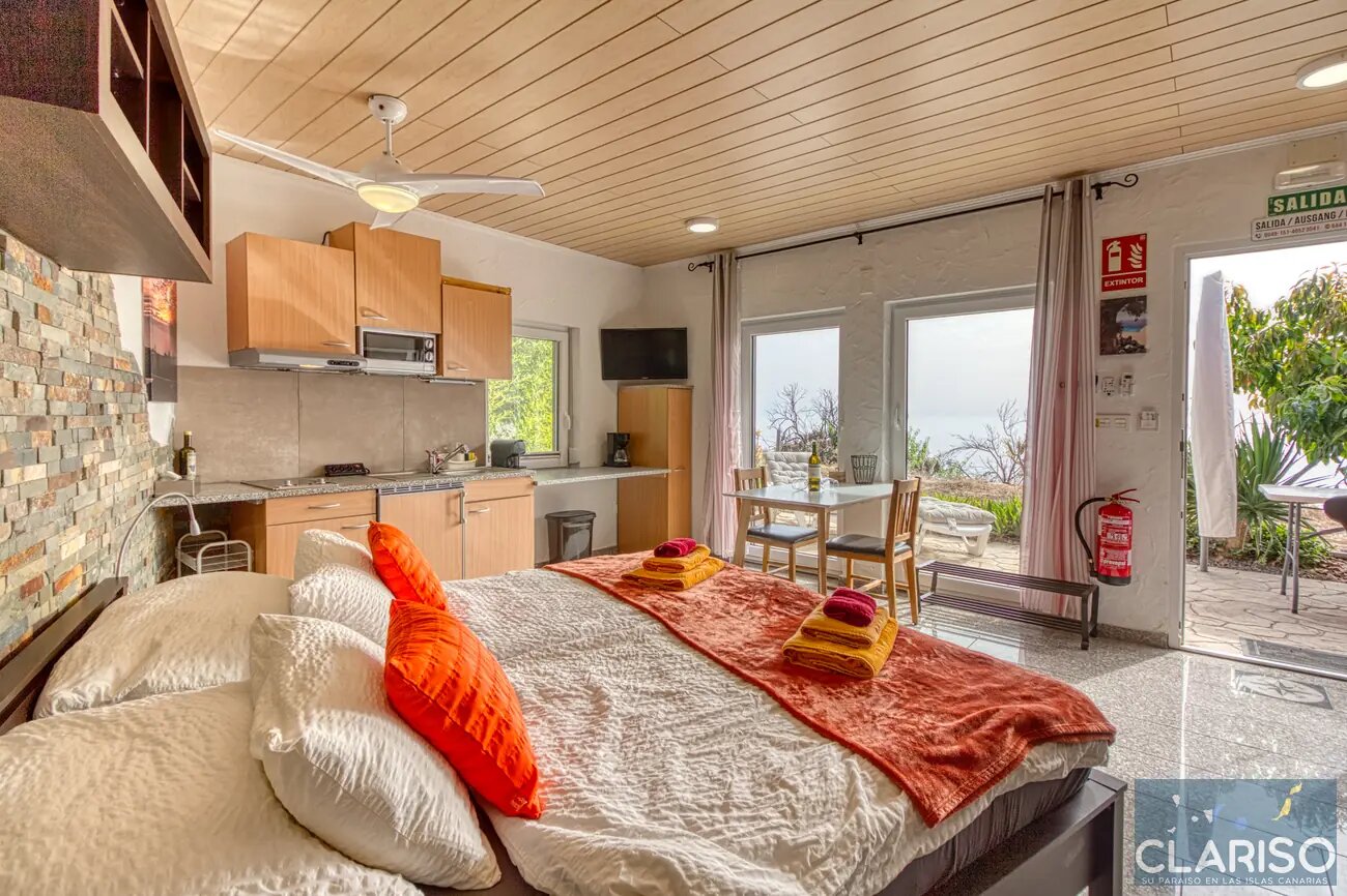 Hotel Rural Los Piratas 5: Ruhigstes Doppelzimmer der Anlage mit Pool und Frühstück in Tijarafe auf La Palma