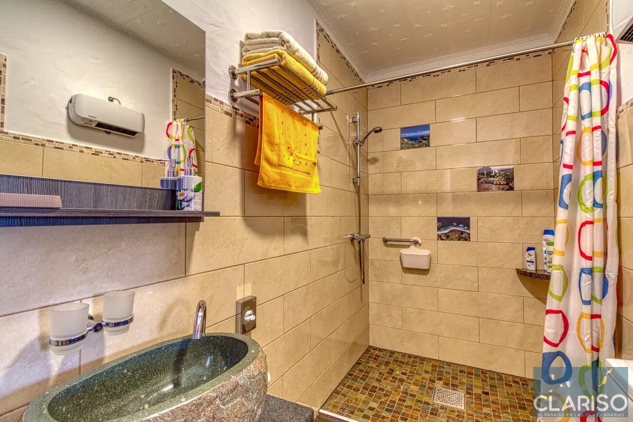 Hotel Rural Los Piratas Los Tilos 1: Doppelzimmer mit Pool und Frühstück in grüner Lage in Tijarafe auf La Palma