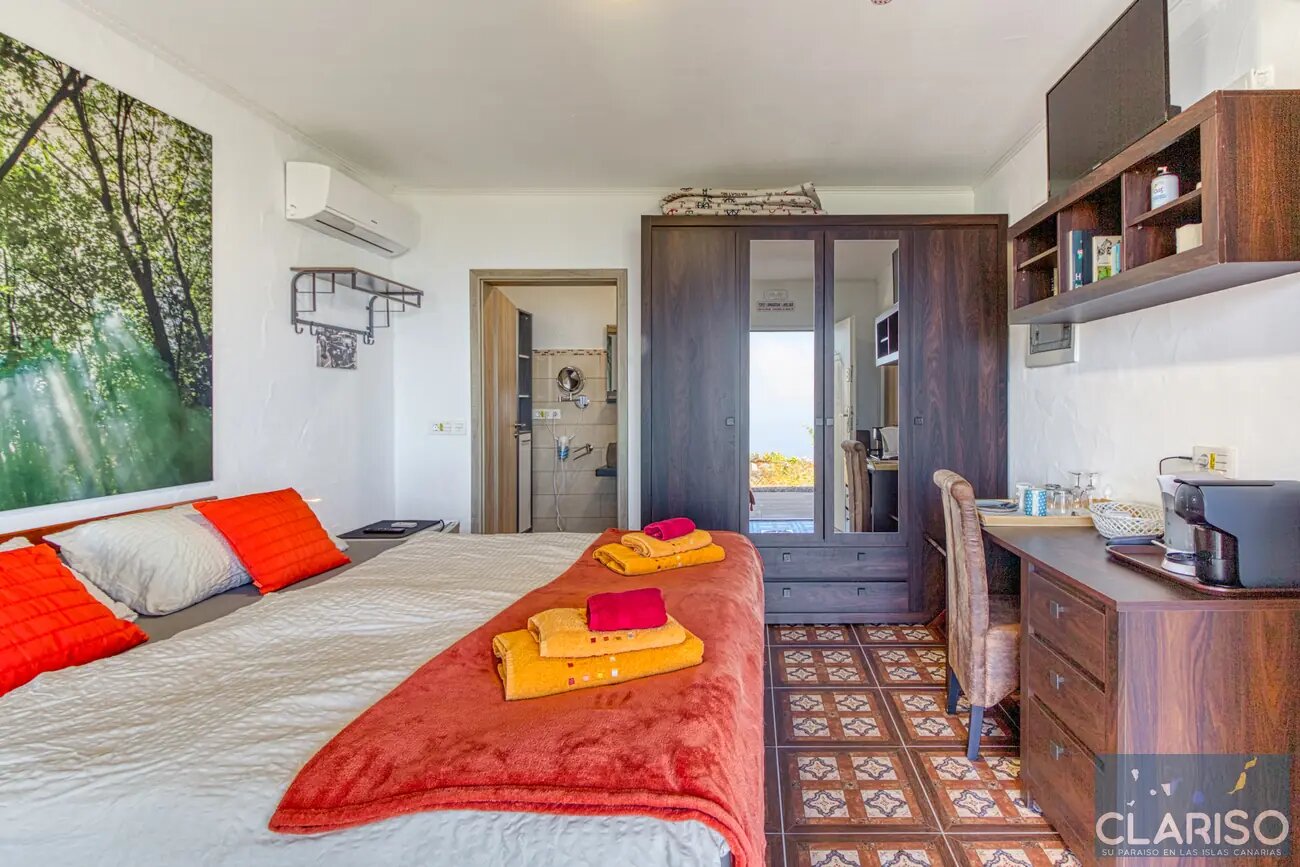Hotel Rural Los Piratas Los Tilos 1: Doppelzimmer mit Pool und Frühstück in grüner Lage in Tijarafe auf La Palma