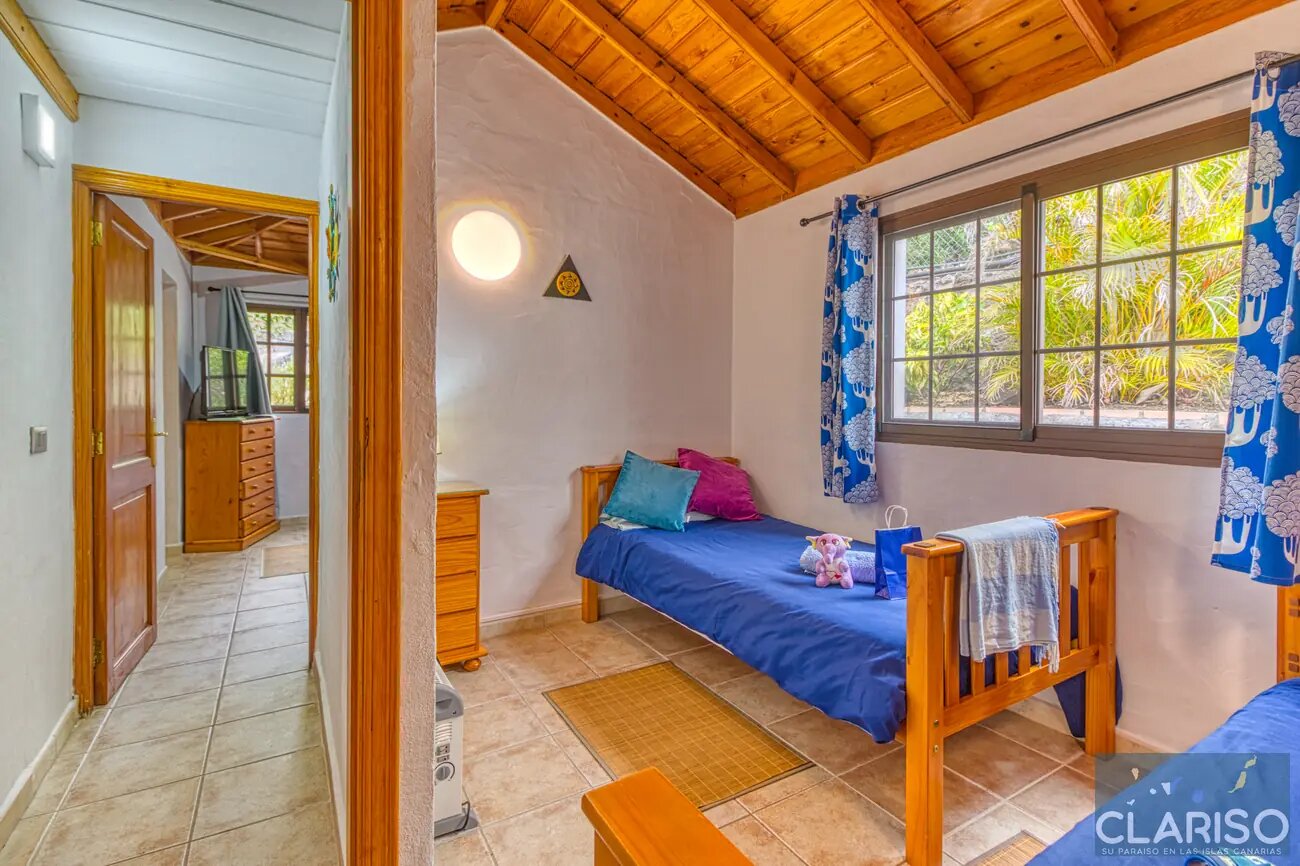 Casa Heliocentro: Ferienhaus mit inklusive Jacuzzi und Berg-Meerblick in Los Llanos de Aridane auf La Palma