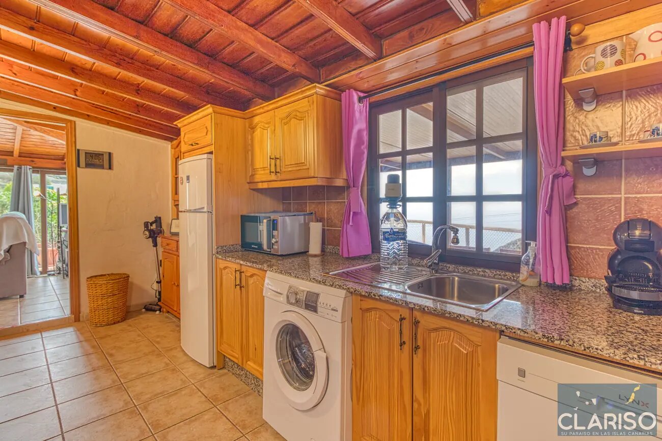 Casa Heliocentro: Ferienhaus mit inklusive Jacuzzi und Berg-Meerblick in Los Llanos de Aridane auf La Palma