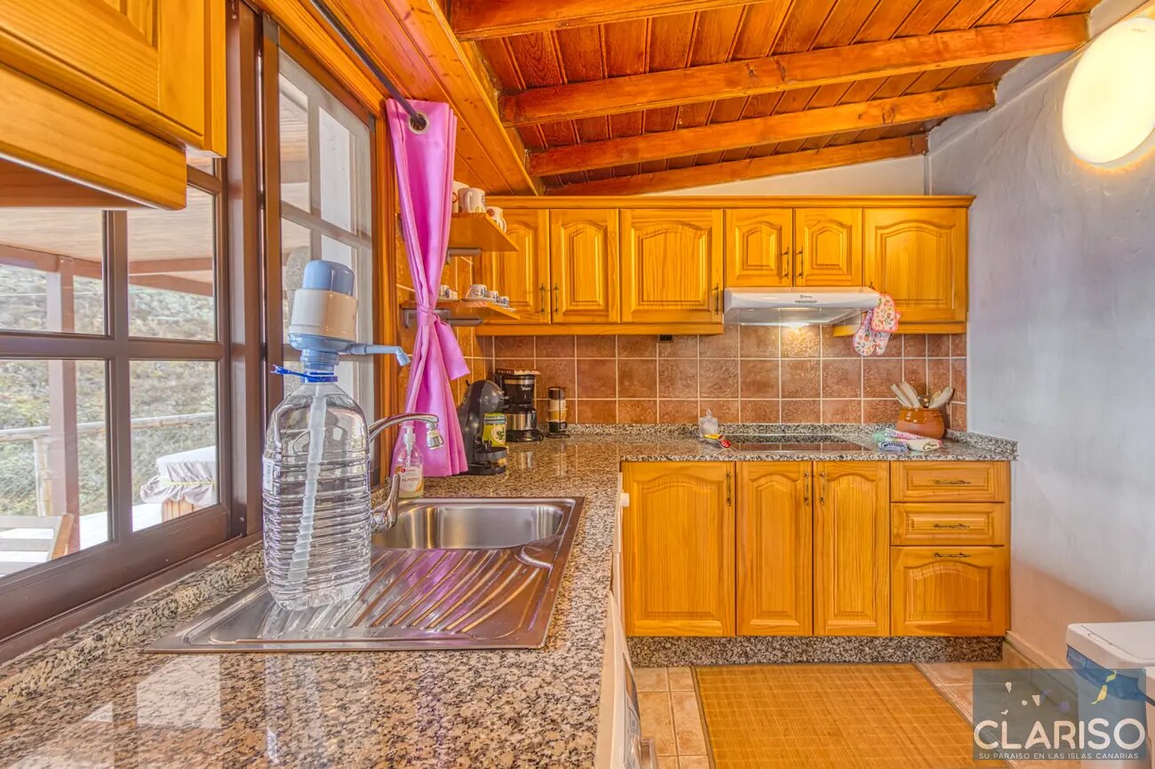 Casa Heliocentro: Ferienhaus mit inklusive Jacuzzi und Berg-Meerblick in Los Llanos de Aridane auf La Palma