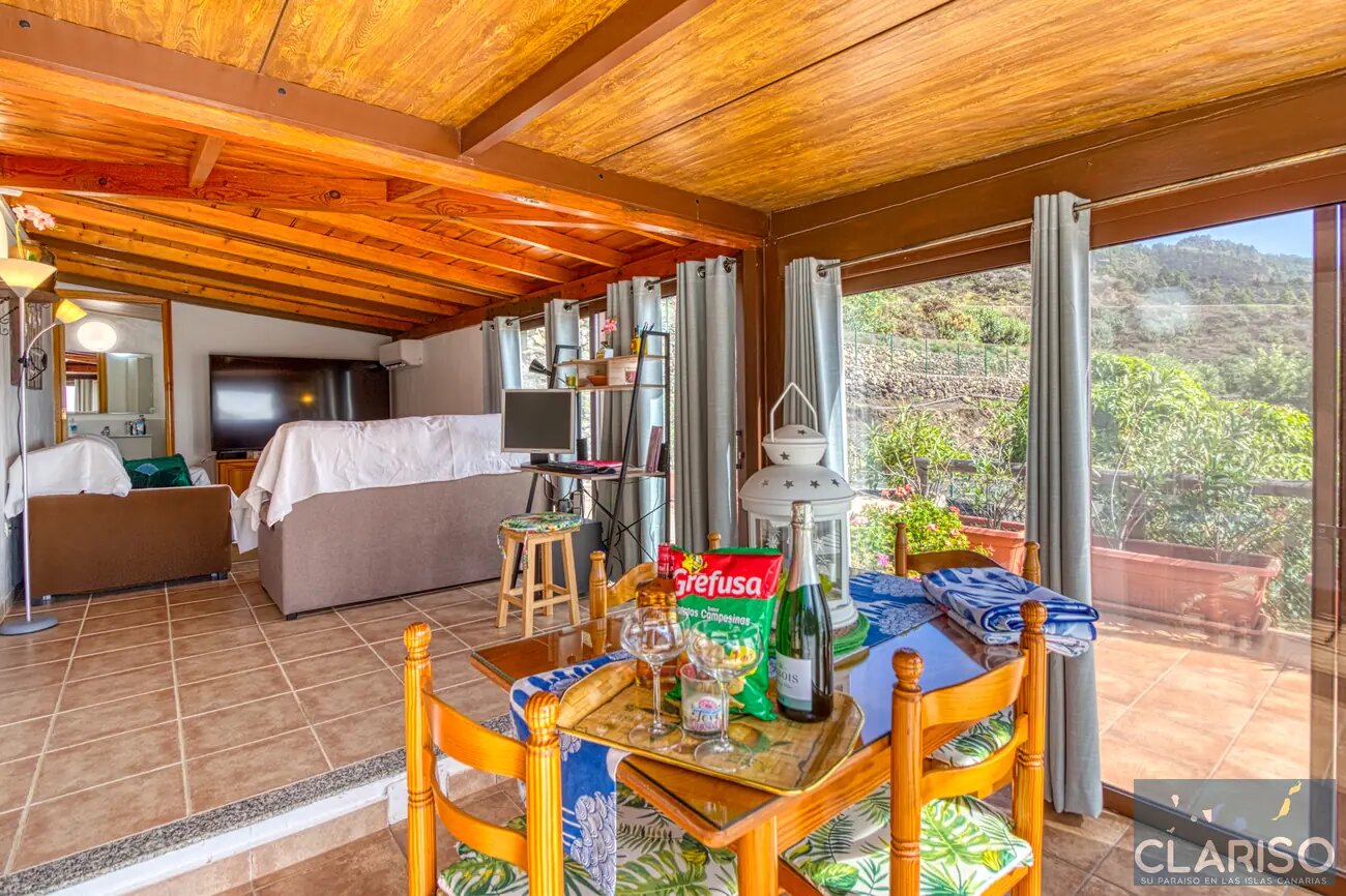 Casa Heliocentro: Ferienhaus mit inklusive Jacuzzi und Berg-Meerblick in Los Llanos de Aridane auf La Palma