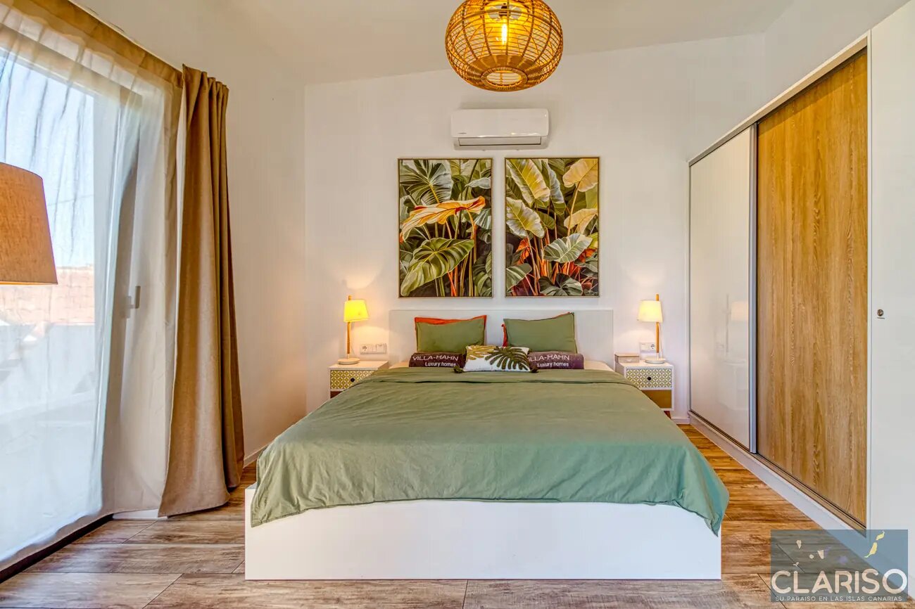 Villa Hahn Blue: Moderne Architektenvilla mit Salzwasserpool und Fußbodenheizung in Puntagorda auf La Palma