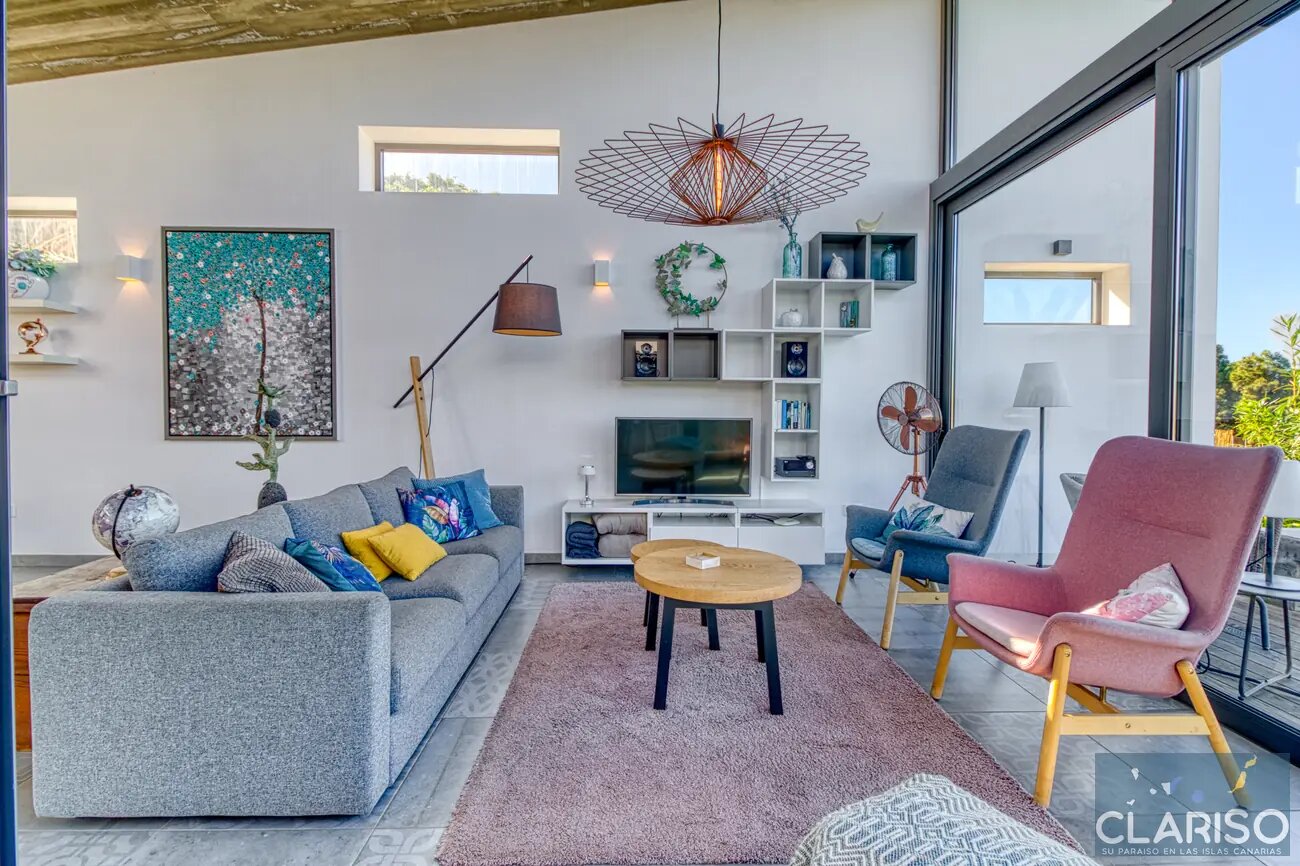 Villa Hahn Blue: Moderne Architektenvilla mit Salzwasserpool und Fußbodenheizung in Puntagorda auf La Palma