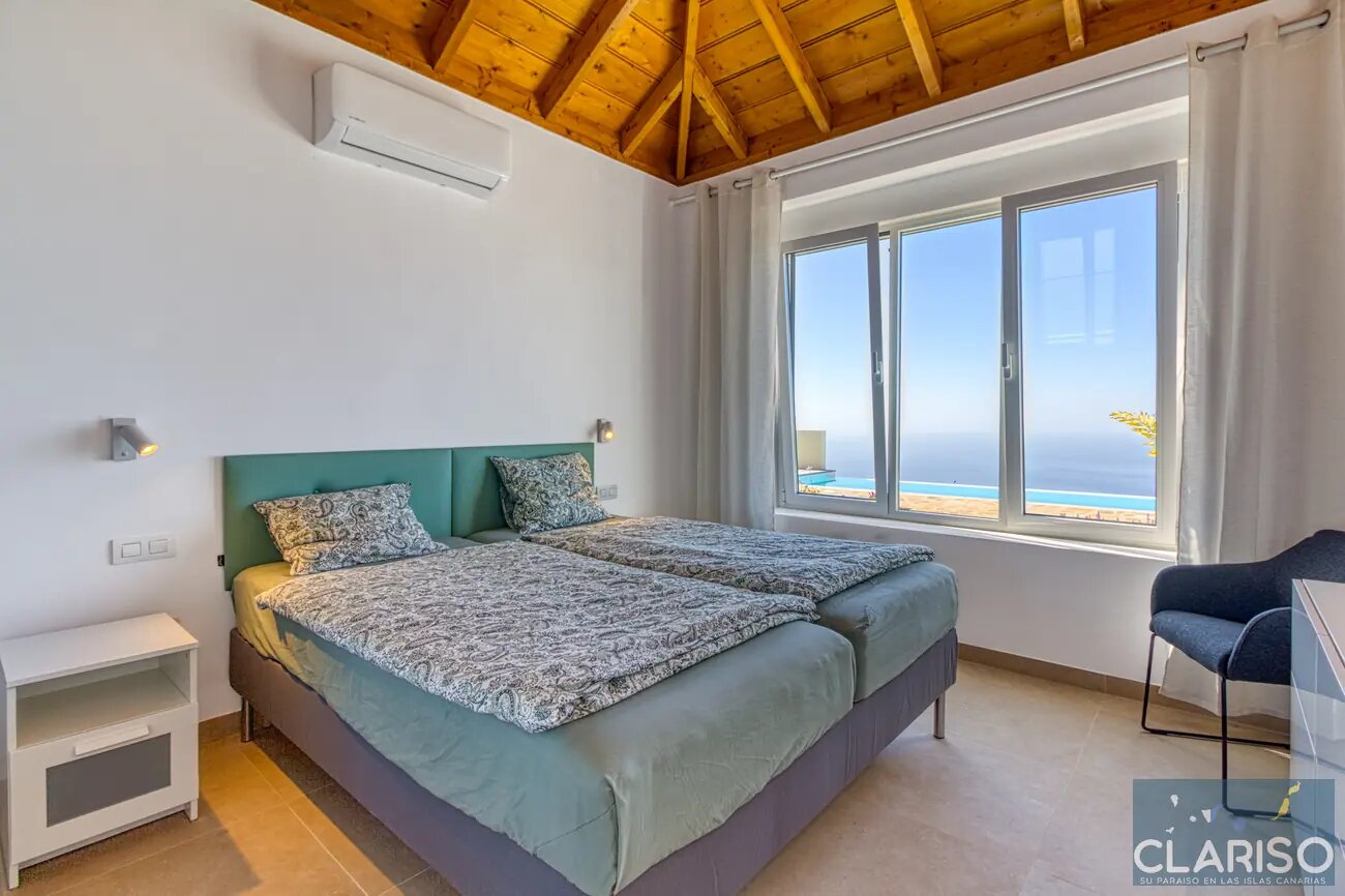 Casa La Punta: Modernes Ferienhaus mit 12-Meter-Solarpool und Bäcker zu Fuß in Tijarafe auf La Palma