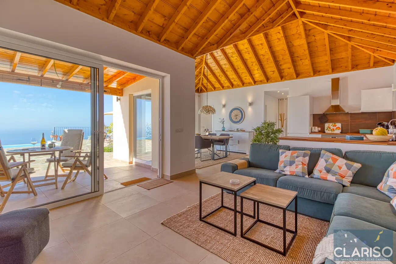 Casa La Punta: Modernes Ferienhaus mit 12-Meter-Solarpool und Bäcker zu Fuß in Tijarafe auf La Palma