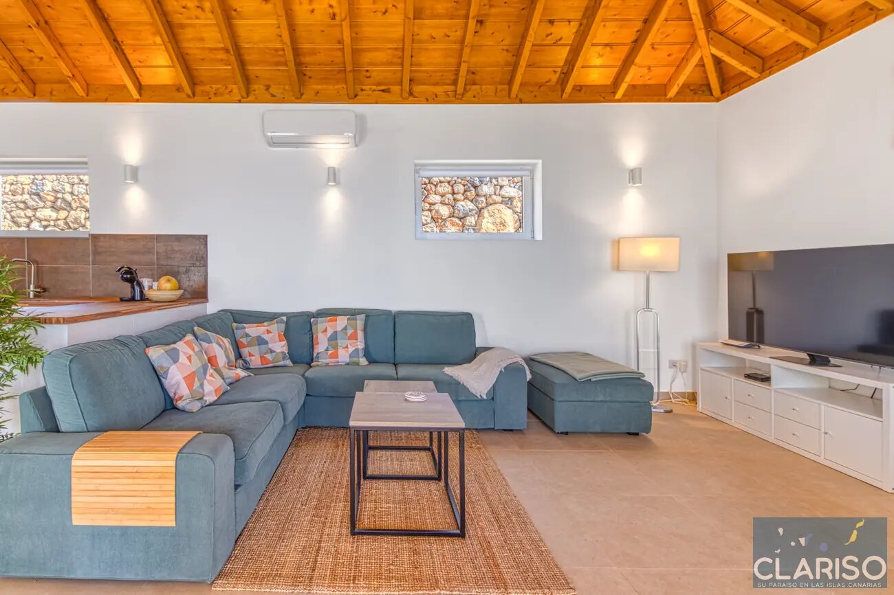 Casa La Punta: Modernes Ferienhaus mit 12-Meter-Solarpool und Bäcker zu Fuß in Tijarafe auf La Palma